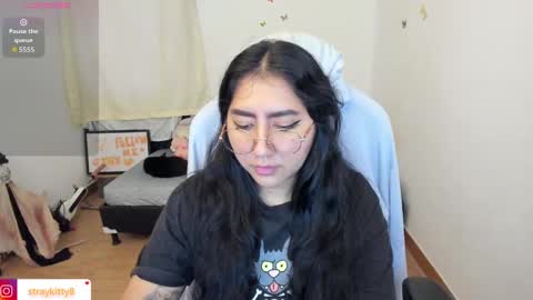 Kat       online show from 09/11/25, 02:39