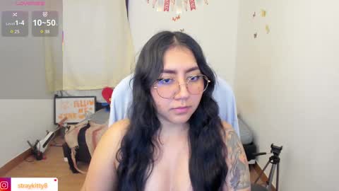 Kat       online show from 10/04/25, 05:22