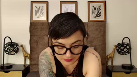 kat paradisse online show from 10/02/25, 08:27