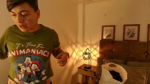 Snapshot of kat_paradisse chatting on 03/17/26, 11:46 kat paradisse online show from 03/17/26, 11:46