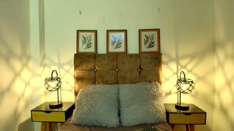 Snapshot of kat_paradisse chatting on 03/28/26, 11:54 kat paradisse online show from 03/28/26, 11:54