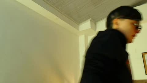 Snapshot of kat_paradisse chatting on 04/25/26, 11:57 kat paradisse online show from 04/25/26, 11:57