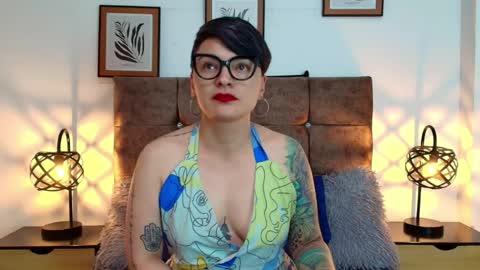 Snapshot of kat_paradisse chatting on 04/29/26, 05:30 kat paradisse online show from 04/29/26, 05:30