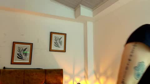 Snapshot of kat_paradisse chatting on 04/30/26, 11:49 kat paradisse online show from 04/30/26, 11:49