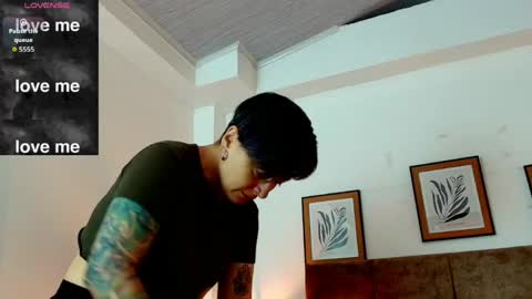 Snapshot of kat_paradisse chatting on 05/30/26, 11:51 kat paradisse online show from 05/30/26, 11:51