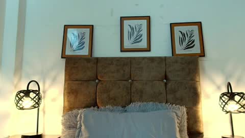 Snapshot of kat_paradisse chatting on 06/04/26, 12:00 kat paradisse online show from 06/04/26, 12:00