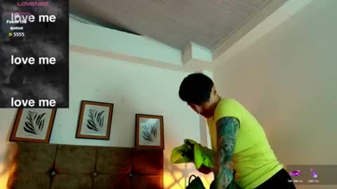 Snapshot of kat_paradisse chatting on 06/11/26, 11:41 kat paradisse online show from 06/11/26, 11:41