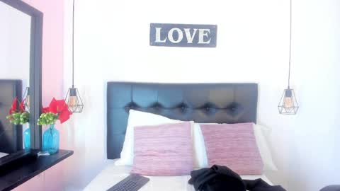 Snapshot of katalella___murillo chatting on 04/09/26, 12:10 katalella online show from 04/09/26, 12:10