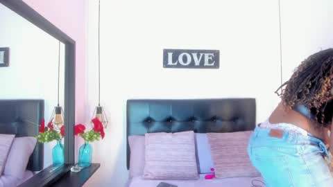 Snapshot of katalella___murillo chatting on 04/18/26, 11:03 katalella online show from 04/18/26, 11:03