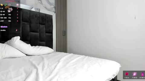 Snapshot of katalella_hot1 chatting on 02/15/25, 10:55 katalella online show from 02/15/25, 10:55