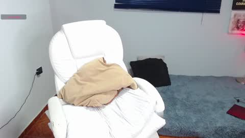 Snapshot of kataley4 chatting on 12/31/24, 03:12 kataley4 online show from 12/31/24, 03:12