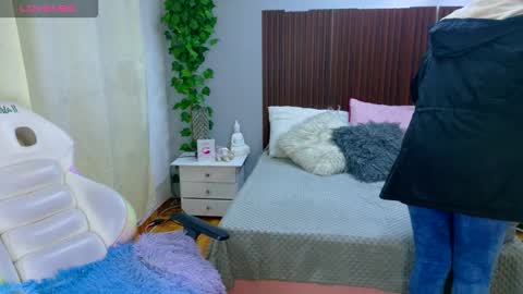 Snapshot of kataleya_29 chatting on 11/20/25, 12:49 kate online show from 11/20/25, 12:49