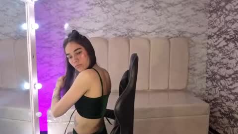 kataleya_t online show from 10/07/25, 03:04