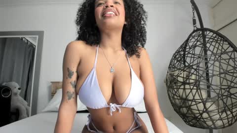 Kataleya online show from 01/13/25, 08:37