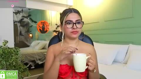 Kat online show from 10/22/25, 11:43