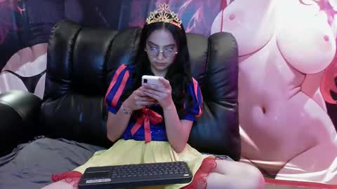 Katalina online show from 10/27/25, 04:00