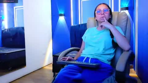 Katalina online show from 06/11/26, 08:51