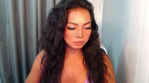 Snapshot of katalina_rouge chatting on 04/14/26, 12:11 IVY JANE online show from 04/14/26, 12:11