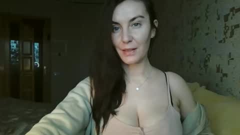 Snapshot of katalinaqe chatting on 11/14/25, 07:07 KatalinaQE online show from 11/14/25, 07:07