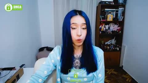 Snapshot of katara_a chatting on 12/24/24, 12:33 Maca online show from 12/24/24, 12:33