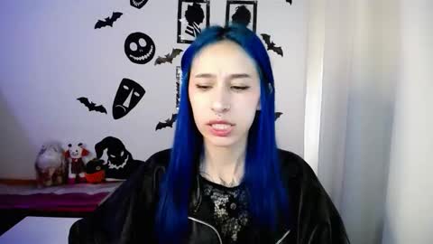 Snapshot of katara_a chatting on 10/15/25, 04:29 Maca online show from 10/15/25, 04:29