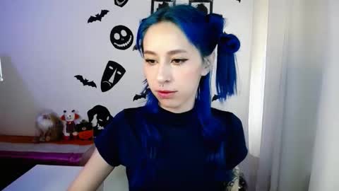 Snapshot of katara_a chatting on 10/20/25, 02:28 Maca online show from 10/20/25, 02:28