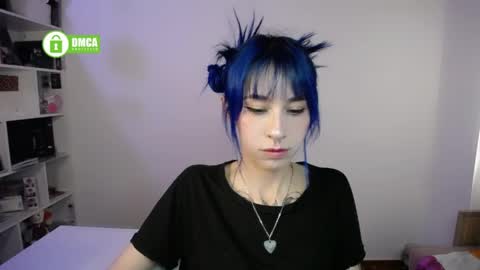 Snapshot of katara_a chatting on 04/23/26, 09:28 Maca online show from 04/23/26, 09:28