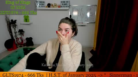 Snapshot of katarina_blades chatting on 01/13/25, 10:13 online show from 01/13/25, 10:13