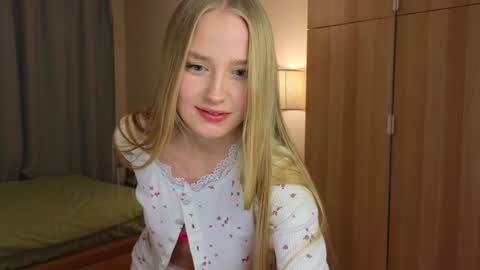 Snapshot of katcontrol chatting on 12/20/24, 03:31 katcontrol online show from 12/20/24, 03:31