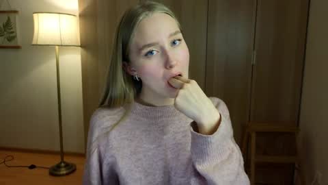 Snapshot of katcontrol chatting on 12/30/24, 05:44 katcontrol online show from 12/30/24, 05:44