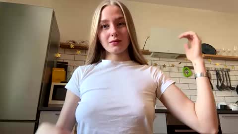 Snapshot of katcontrol chatting on 01/22/25, 07:35 katcontrol online show from 01/22/25, 07:35