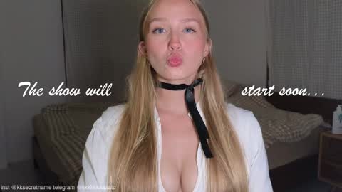 Snapshot of katcontrol chatting on 10/21/25, 06:08 katcontrol online show from 10/21/25, 06:08