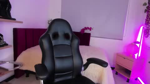 Kate Crown online show from 02/14/25, 12:36