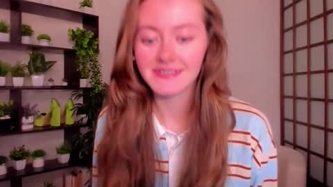 Kate online show from 09/18/25, 02:13