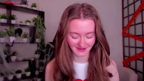 Kate online show from 10/28/25, 02:37