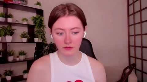 Snapshot of kate_cuddle chatting on 03/10/26, 02:49 Kate online show from 03/10/26, 02:49