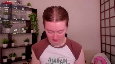 Kate online show from 06/18/26, 02:12