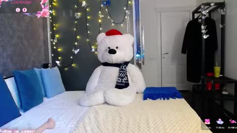 .Be kind and gentle with me and I will do my best for you.   online show from 09/26/25, 06:39