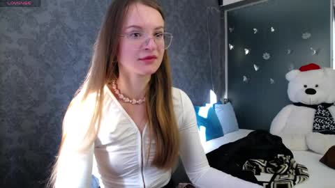 Snapshot of kate_jonson chatting on 04/10/26, 06:40 .Be kind and gentle with me and I will do my best for you. online show from 04/10/26, 06:40