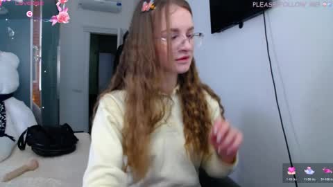 Snapshot of kate_jonson chatting on 04/24/26, 06:49 .Be kind and gentle with me and I will do my best for you. online show from 04/24/26, 06:49
