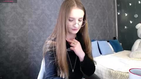 Snapshot of kate_jonson chatting on 05/22/26, 07:04 .Be kind and gentle with me and I will do my best for you. online show from 05/22/26, 07:04