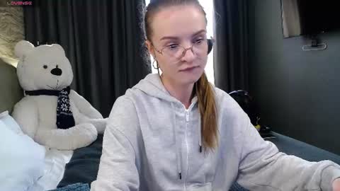 Snapshot of kate_jonson chatting on 06/15/26, 12:18 .Be kind and gentle with me and I will do my best for you. online show from 06/15/26, 12:18