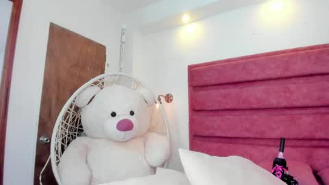 Snapshot of kate_lua chatting on 05/10/26, 03:17 kate lua online show from 05/10/26, 03:17