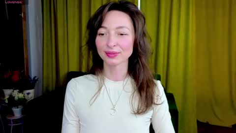 Snapshot of kate_millersi chatting on 04/16/26, 11:33 Kare online show from 04/16/26, 11:33