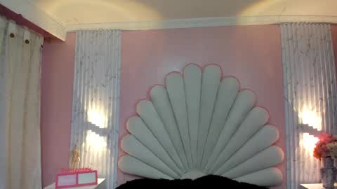 Snapshot of kate_mmoss chatting on 03/19/26, 02:21 kate online show from 03/19/26, 02:21