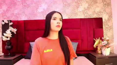 Kate online show from 11/25/25, 07:25