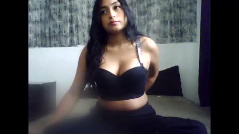 Snapshot of kate_mossi chatting on 05/03/26, 06:36 Danna online show from 05/03/26, 06:36
