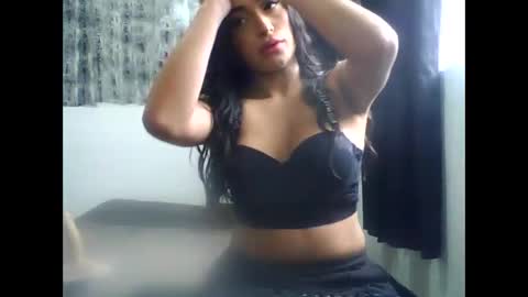 Snapshot of kate_mossi chatting on 05/15/26, 04:47 Danna online show from 05/15/26, 04:47