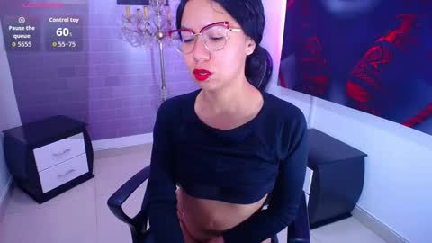 Snapshot of kate_owenns chatting on 09/11/25, 11:32 Kate  online show from 09/11/25, 11:32