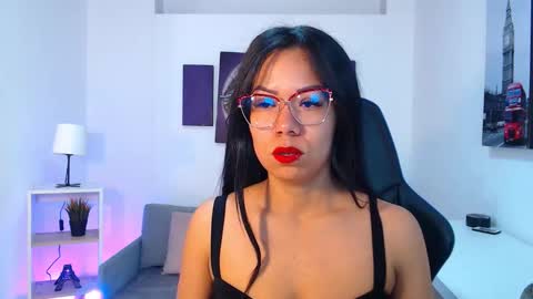 Snapshot of kate_owenns chatting on 10/02/25, 11:06 Kate  online show from 10/02/25, 11:06